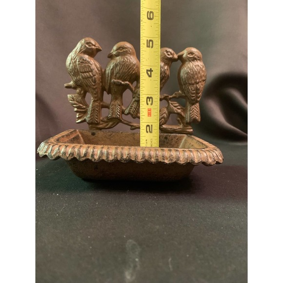 H Rusty looking Cast Iron Wall Mount Bird Feeder Birdbath Soap Dish Patio D… - Picture 8 of 10